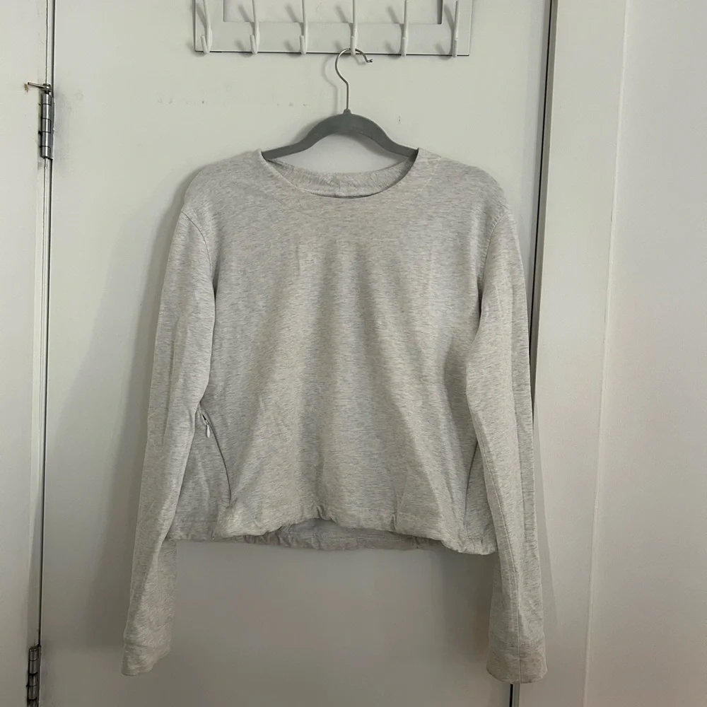 Lululemon Pullover - Picture 1 of 2